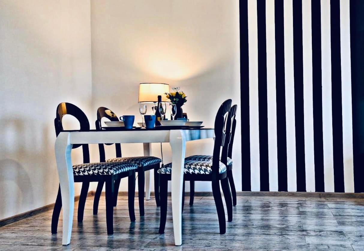 Apartament na poddaszu M.CH. - Ustka Zewnętrze zdjęcie